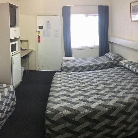 Balonne River Motor Inn Сент-Джордж Экстерьер фото